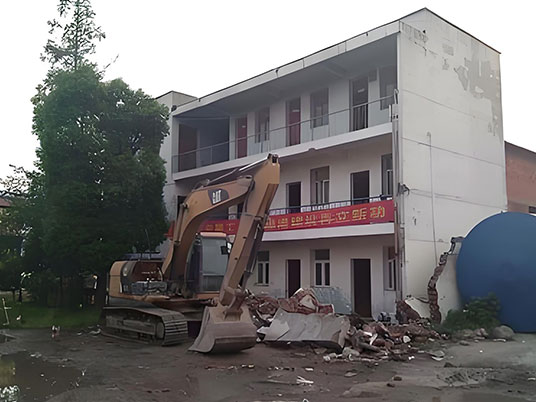 廠房搬遷